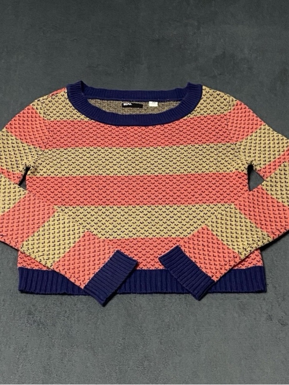Heart Shape Novelty Print Sweater Womens XS Pink Tan Stripped Cropped Pullover